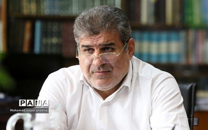 عبدالرضا فولادوند خطاب به نمایندگان مجلس دانش‌آموزی: انعکاس‌دهنده مشکلات جامعه دانش‌آموزی باشید