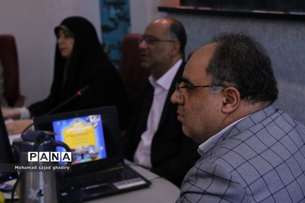 دومین نشست قطبی نهمین دوره مجلس دانش‌آموزی