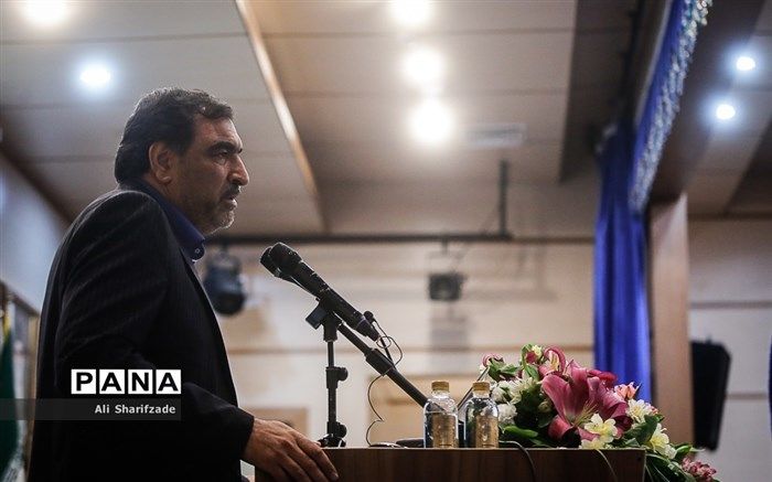 عادل آذر: سند تحول آموزش و پرورش می‌تواند یک برنامه استراتژیک در بودجه‌ریزی عملکردی باشد