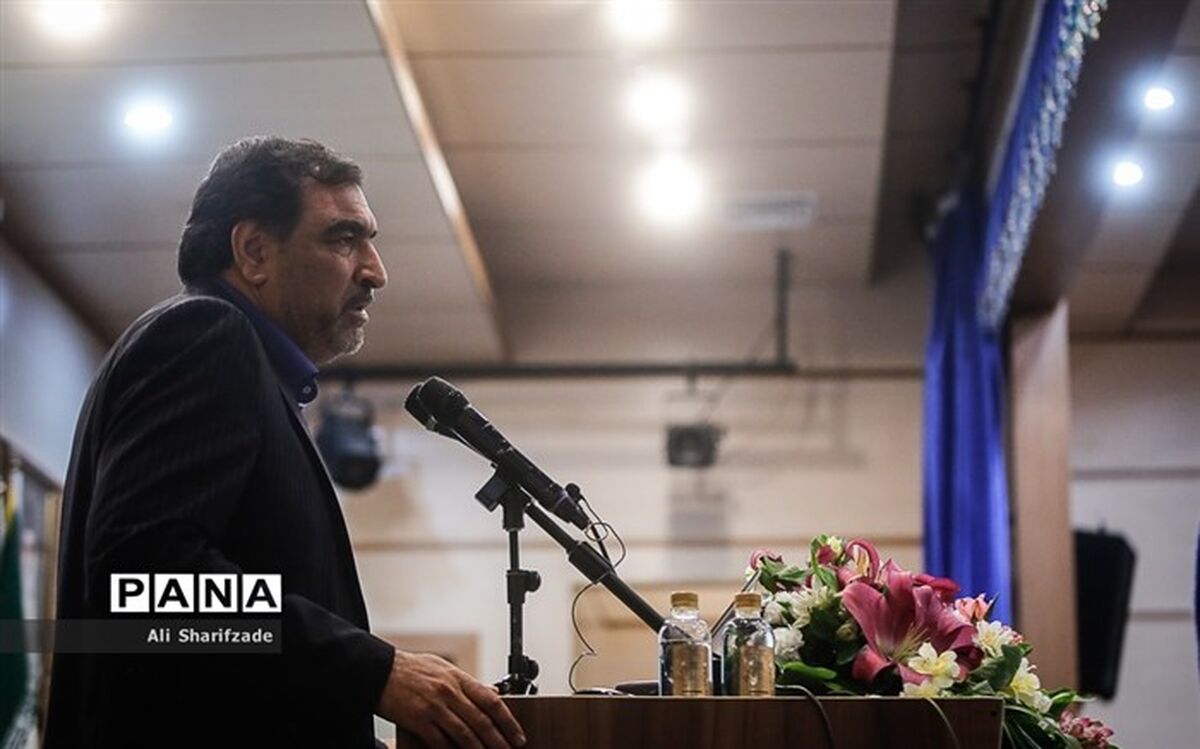 عادل آذر: سند تحول آموزش و پرورش می‌تواند یک برنامه استراتژیک در بودجه‌ریزی عملکردی باشد