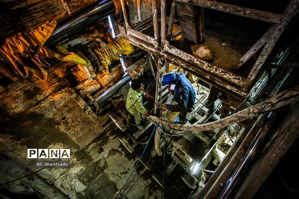 عملیات حفاری مکانیزه و دستی تونل های مترو تهران