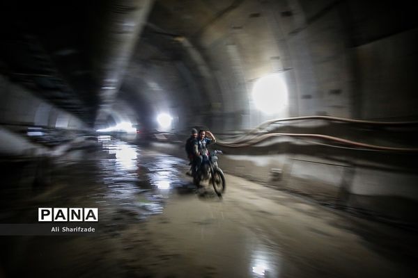 عملیات حفاری مکانیزه و دستی تونل های مترو تهران