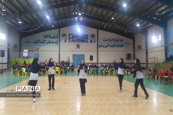 اختتامیه پنجمین دوره المپیاد ورزشی درون مدرسه‌ای به میزبانی دبیرستان دکتر شاهی ناحیه یک یزد