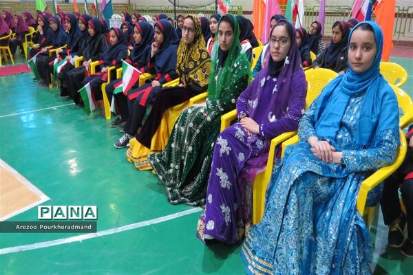 اختتامیه پنجمین دوره المپیاد ورزشی درون مدرسه‌ای به میزبانی دبیرستان دکتر شاهی ناحیه یک یزد