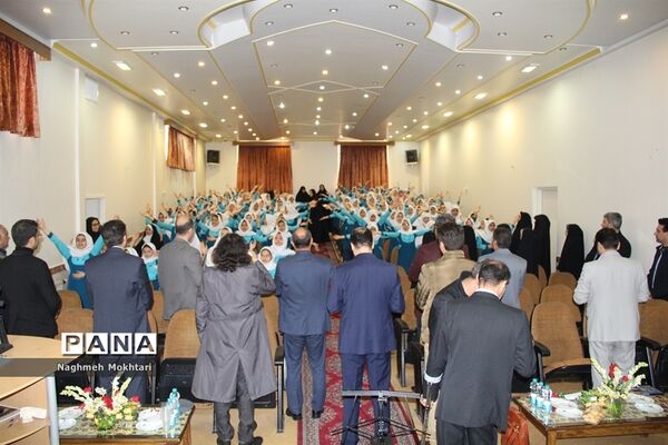هفته سرود و نمایش در ناحیه یک ری