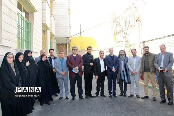 هفته سرود و نمایش در ناحیه یک ری