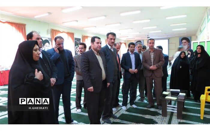 افتتاح نمایشگاه ارزشیابی کیفی توصیفی قطب شهید برونسی
