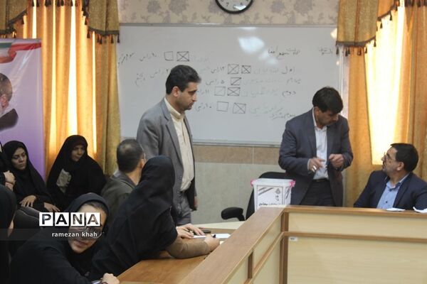 انتخابات مجامع سازمان دانش‌آموزی استان قم