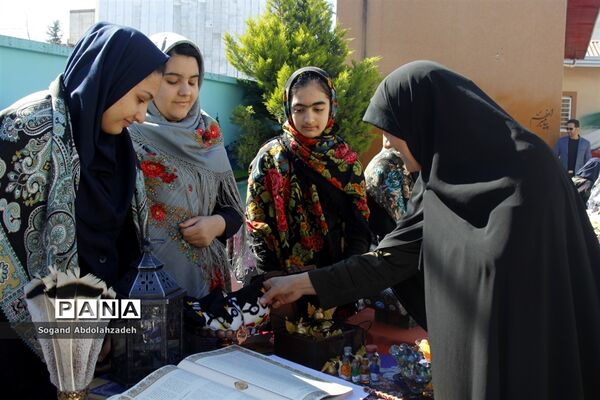 جشنواره دانش‌آموزی بومی محلی مازندران