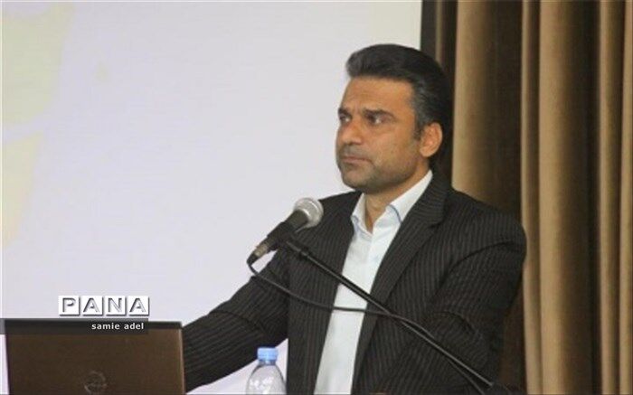 مدیر آموزش و پرورش نجف آباد: یکی از وظایف مدیران، تقویت هویت ملی دانش آموزان طبق سند تحول بنیادین است