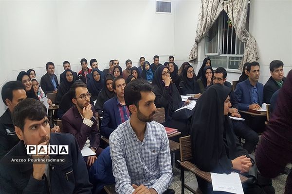 بازدید رئیس اداره استعدادهای درخشان یزد از دوره ضمن خدمت طرح ملی شهاب