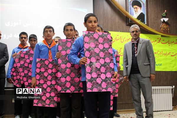 بازدید رئیس سازمان دانش آموزی فارس از منطقه درودزن