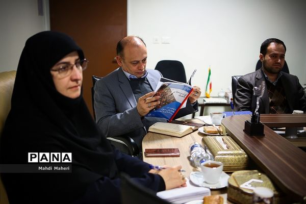 دیدار مدیران انجمن سواد رسانه‌ای ایران با  معاون آموزش ابتدایی وزارت آموزش و پرورش