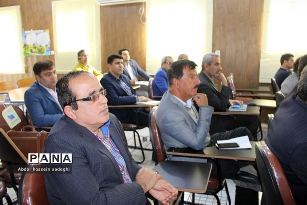 جلسه مدیران مدارس شهرستان بوشهر