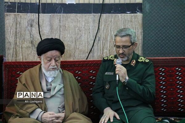 دیدار رئیس سازمان بسیج مستضعفان با آیت‌الله شاهچراغی