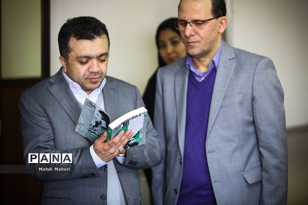 دیدار  قائم مقام وزیر آموزش و پرورش با بستگان فرهنگی شهدا در روز تکریم همسران و مادران شهدا