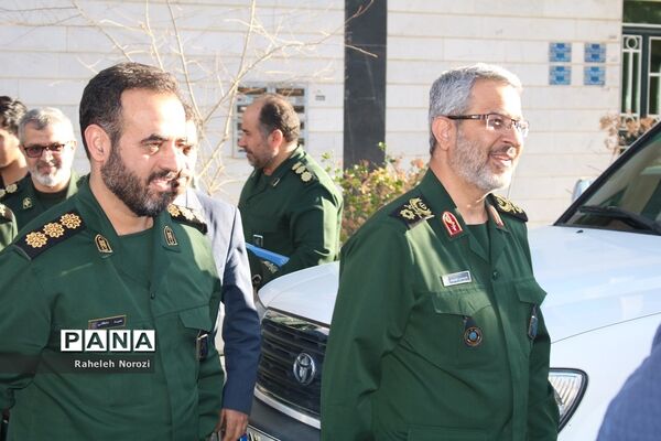 دیدار سردار غیب‌پرور با خانواده شهید «عباس دانشگر»