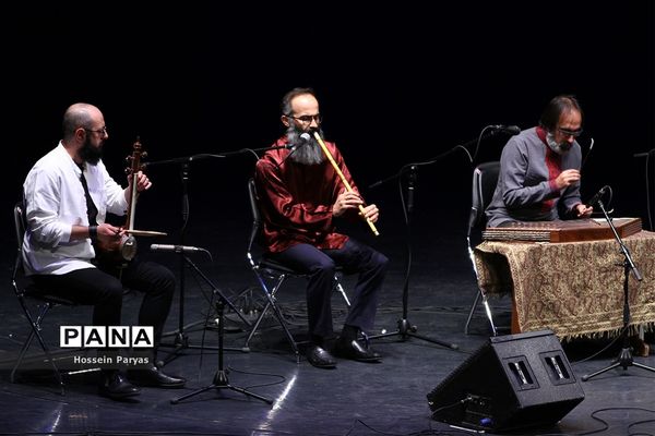 مراسم اختتامیه سی و چهارمین جشنواره موسیقی فجر