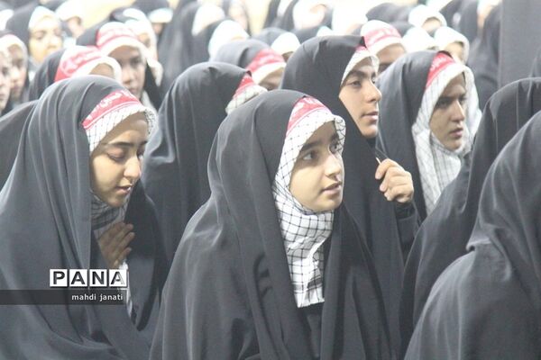 یادواره شهدای انقلاب اسلامی و مدافع حرم در دبیرستان غدیر قم