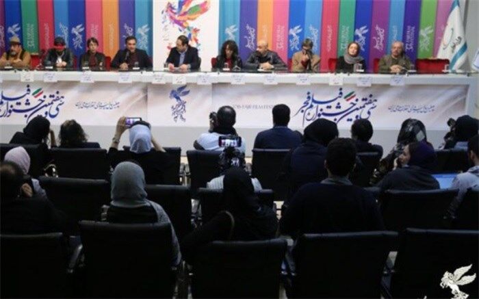 تورج اصلانی: مرگ در وطن خود شیرین‌تر از زندگی سخت در غربت است