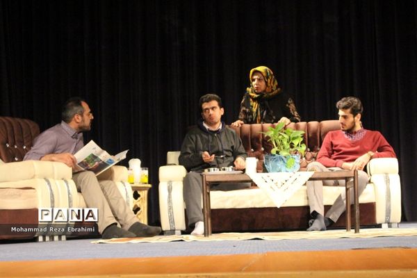 اجرای نمایش (مهدی)