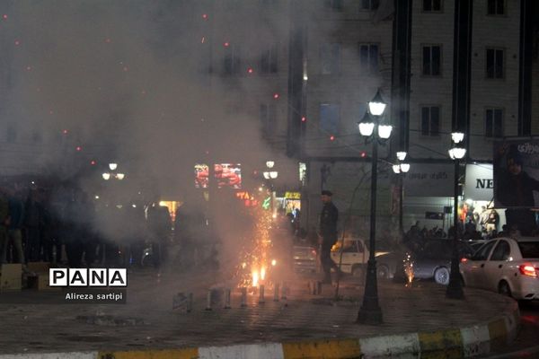 گلبانگ الله اکبر و نورافشانی میادین شهرقدس درشب ۲۲ بهمن