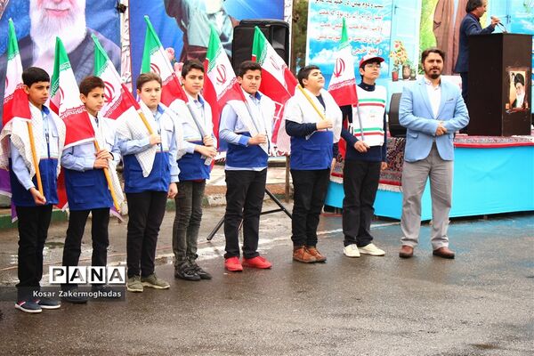 حضور گسترده مردم رباط‌کریم در راهپیمایی ۲۲‌بهمن