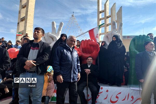 راهپیمایی باشکوه 22 بهمن در زنجان