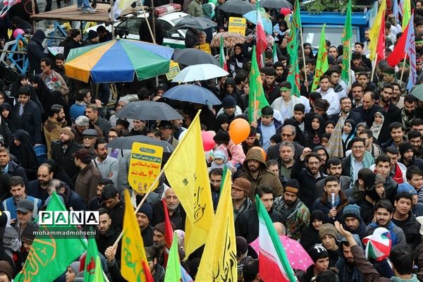 راهپیمایی 22 بهمن در شهرری