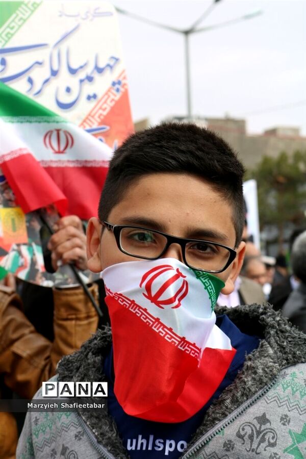 حضور پرشکوه مردم بیرجند در راهپیمایی22بهمن