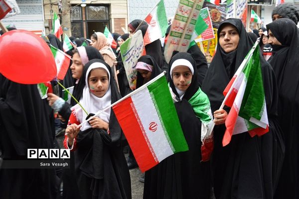 راهپیمایی عظیم  چهلمین سالگرد جمهوری اسلامی ایران در شهریار