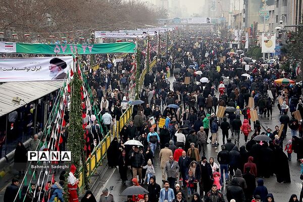 مراسم راهپیمایی 22 بهمن در تهران -1