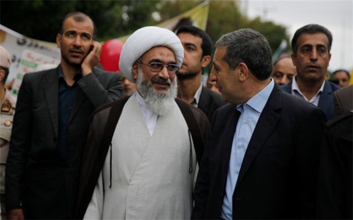 مردم تسلیم ناپذیری خود را در برابر خواسته‌های دشمنان نشان دادند