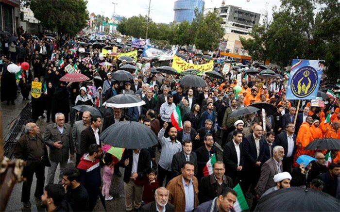 مردم استان بوشهر وفاداری خود را به انقلاب اسلامی  به نمایش گذاشتند