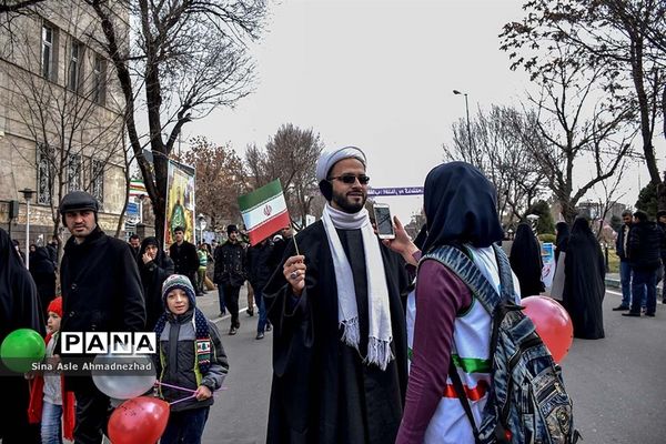 راهپیمایی 22 بهمن ماه در تبریز-1