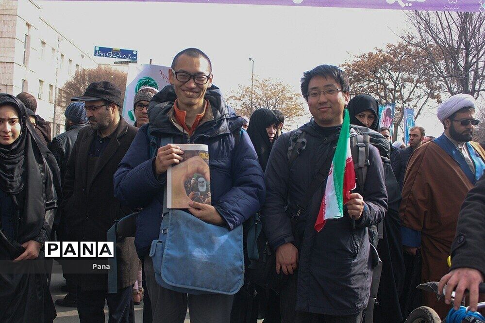 راهپیمایی 22 بهمن ماه در تبریز-2