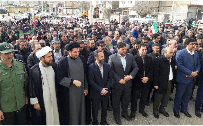 جشن 40 سالگی انقلاب با حضور پرشور فرهنگیان و دانش آموزان در منطقه افشار