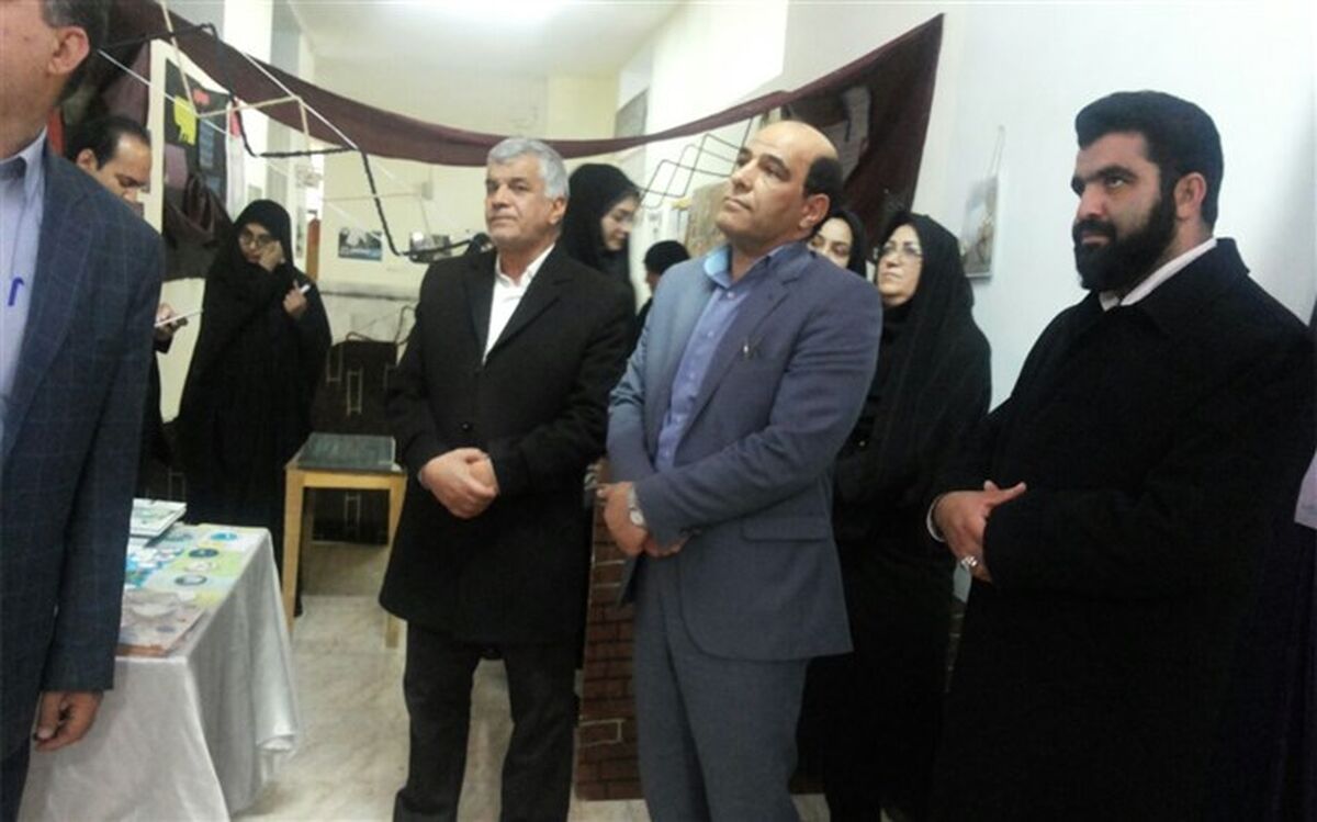 بازدید مدیرکل اموزش و پرورش از مدرسه انقلاب دبیرستان فرزانگان دوره دوم
