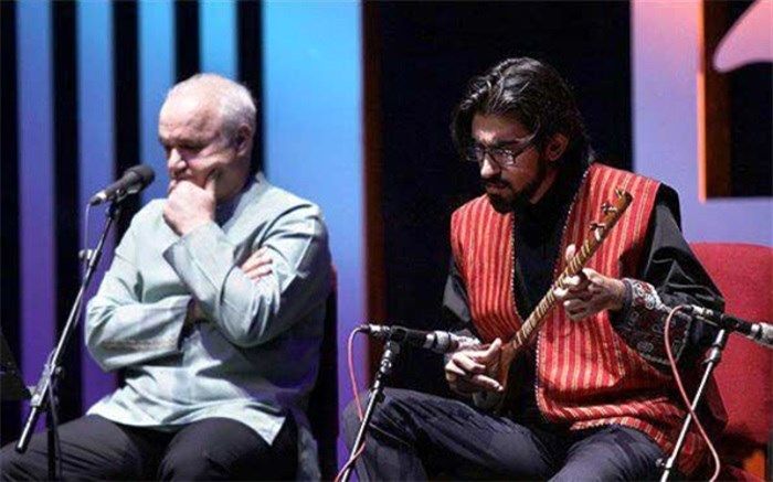 اجرای گروه روشنا با خوانندگی مظفر شفیعی در تالار ایوان شمس