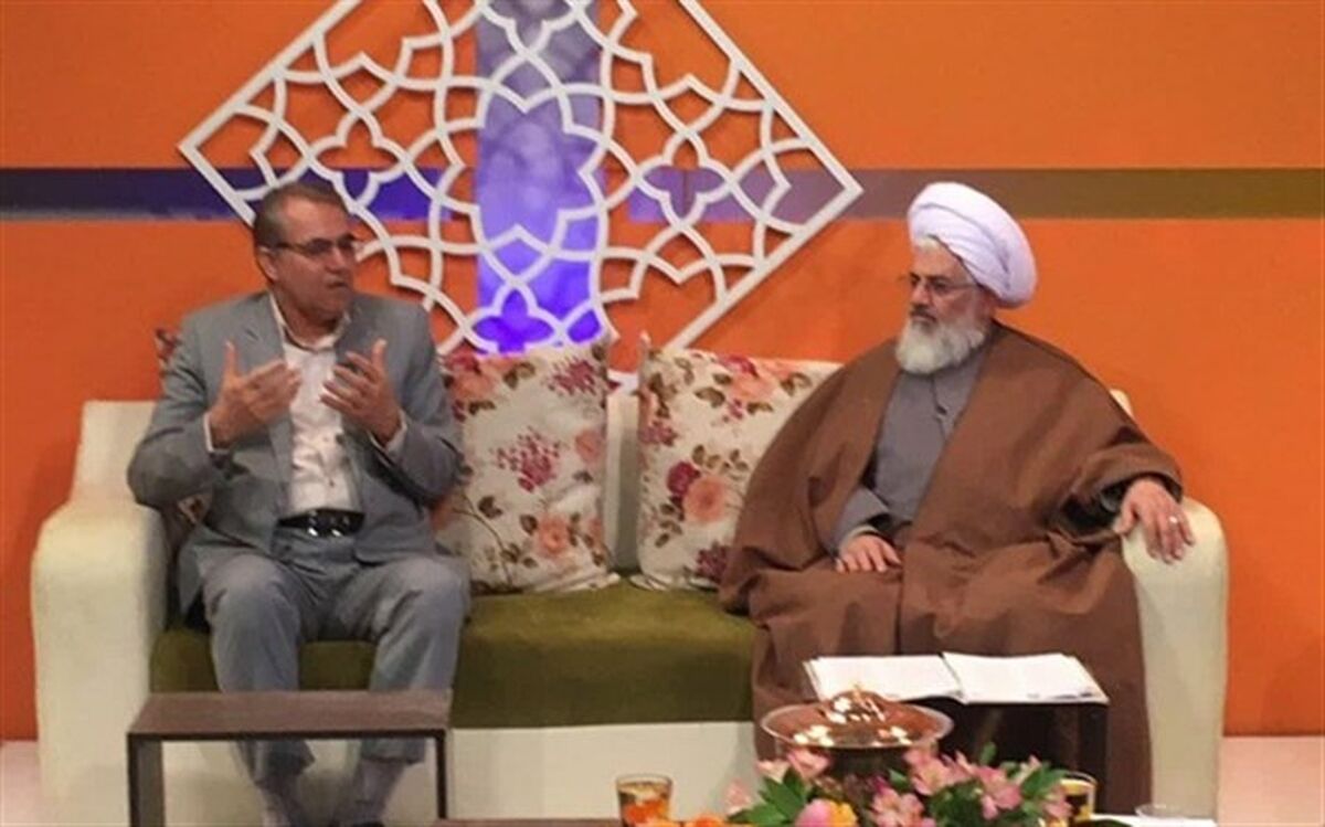 وحدت رمز پیروزی انقلاب اسلامی است