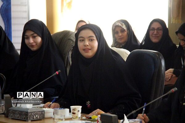 افتتاحیه دومین نشست نمایندگان نهمین دوره مجلس دانش‌آموزی قطب دو کشور در ارومیه
