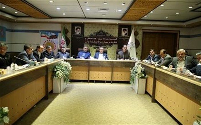 استاندار قم: از ظرفیت‌های کارشناسی بخش خصوصی درراستای جلوگیری از قاچاق کالا و ارز استفاده شود