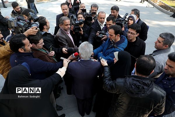 حاشیه جلسه هیات دولت