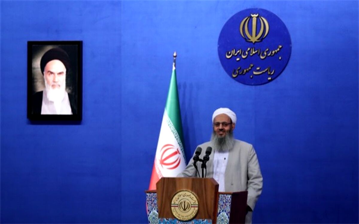 مولوی عبدالحمید حادثۀ تروریستی زاهدان را محکوم کرد