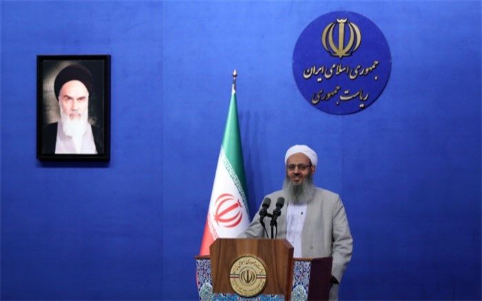 مولوی عبدالحمید حادثۀ تروریستی زاهدان را محکوم کرد