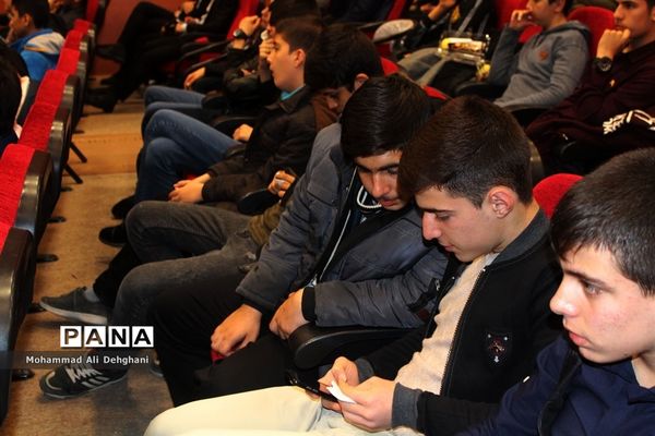 برگزاری آیین اختتامیه مسابقات قرآن، عترت و نماز و فرهنگی هنری درشهرستان بهارستان