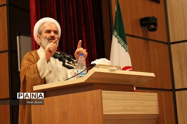 دوره توانمند‌سازی طلاب شاغل در آموزش و پرورش شهرستان‌های استان تهران