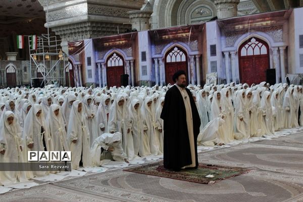 جشن طوبائیان از فرش تا عرش در حرم امام راحل