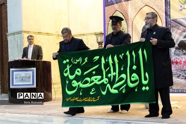 جشن طوبائیان از فرش تا عرش در حرم امام راحل