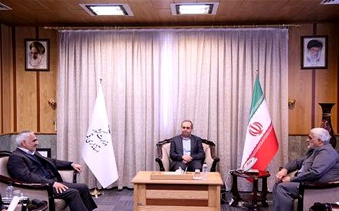 بازگرداندن واحدهای نیمه راکد و تعطیل به چرخه ی تولید در دستور کار مدیریت استان قم